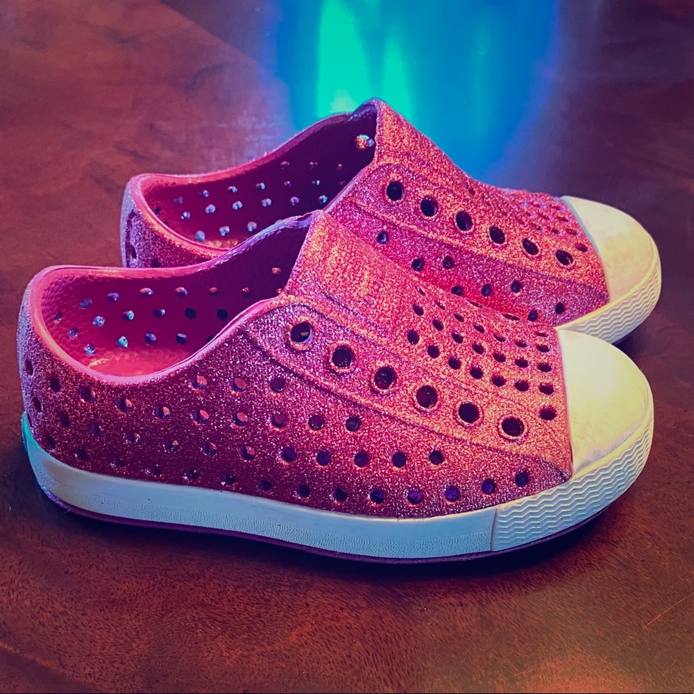 Toddler size 6 pink sparkle Native shoes